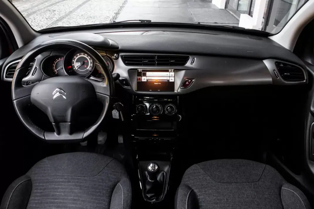 Citroën C3 2016 - 6490 EUR, 68132 km - AUTO.MOTO.pt - 68132km - foto 30 de 36