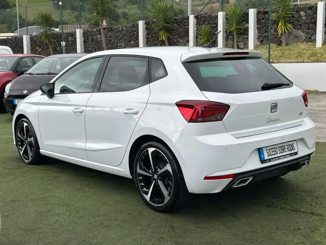 SEAT Ibiza 2023 - 22490 EUR, 21800 km - AUTO.MOTO.pt - 21800km - foto 8 de 18