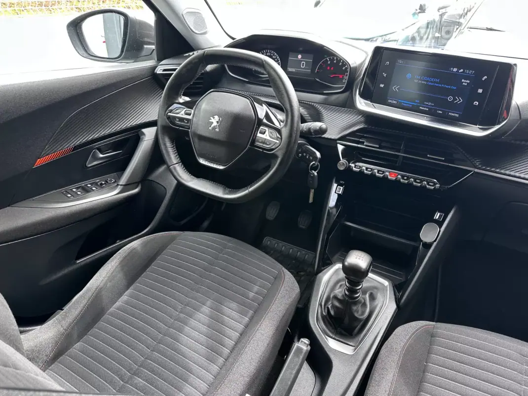Peugeot 2008 2021 - 14900 EUR, 180000 km - AUTO.MOTO.pt - 180000km - foto 19 de 43