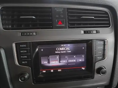 Volkswagen Golf 2013 - 10750 EUR, 198000 km - AUTO.MOTO.pt - 198000km - foto 27 de 34