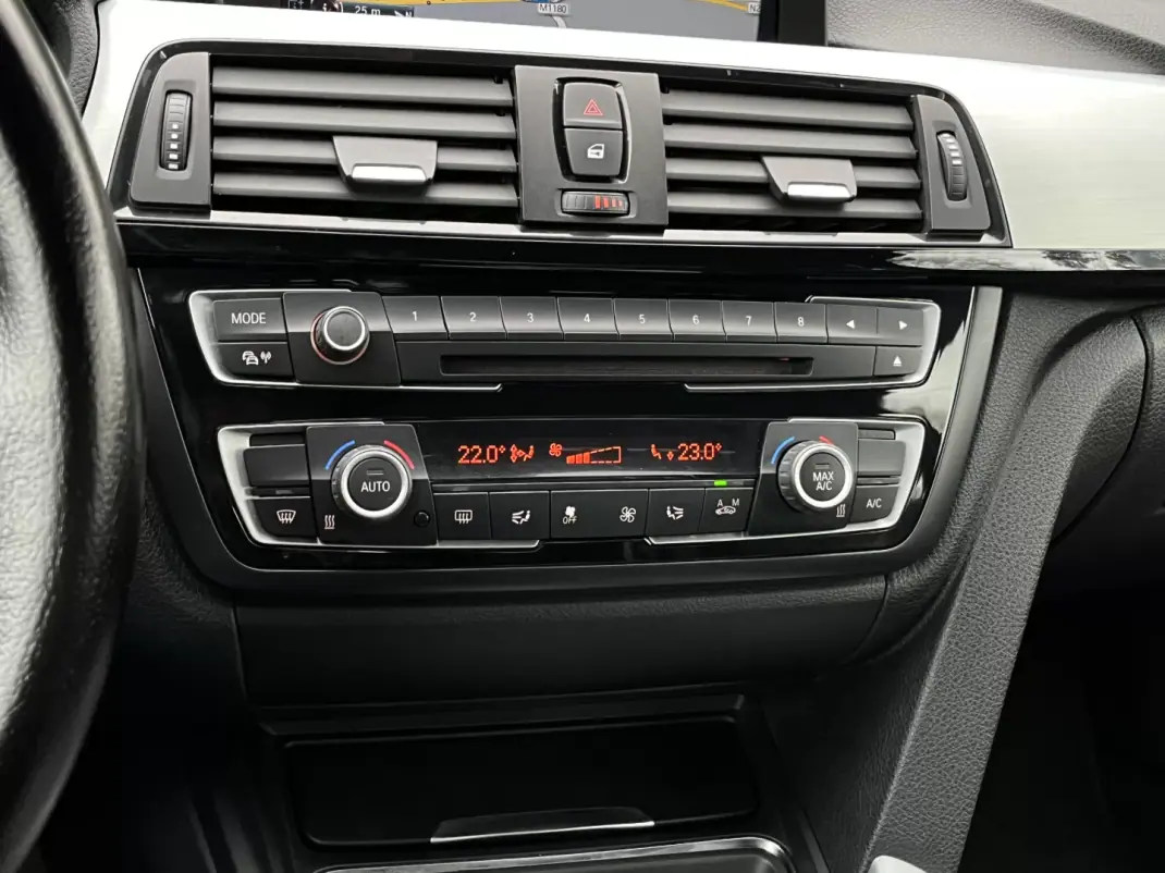 BMW 420 2013 - 22250 EUR, 222000 km - AUTO.MOTO.pt - 222000km - foto 29 de 36