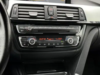 BMW 420 2013 - 22250 EUR, 222000 km - AUTO.MOTO.pt - 222000km - foto 29 de 36