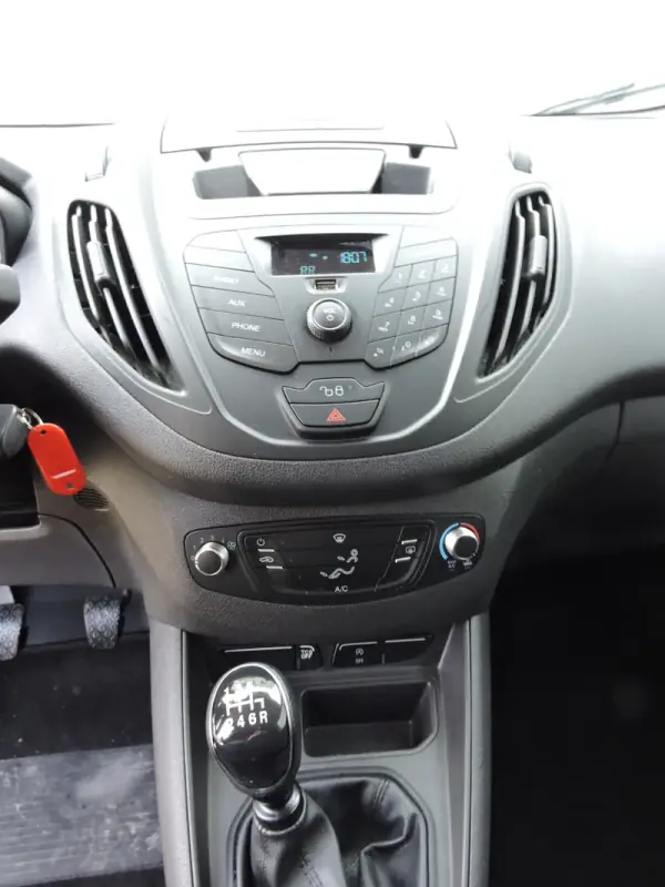 Ford 1.5 TDCi Trend 2022 - 13500 EUR, 51000 km - AUTO.MOTO.pt - 51000km - foto 8 de 11