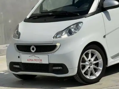 Smart Fortwo Cabrio 2013 - 8550 EUR, 173500 km - AUTO.MOTO.pt - 173500km - foto 4 de 27