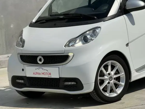 Smart Fortwo Cabrio 2013 - 8550 EUR, 173500 km - AUTO.MOTO.pt - 173500km - foto 4 de 27