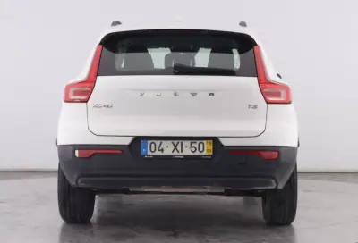 Volvo XC 40 2019 - 22000 EUR, 105021 km - AUTO.MOTO.pt - 105021km - foto 6 de 13