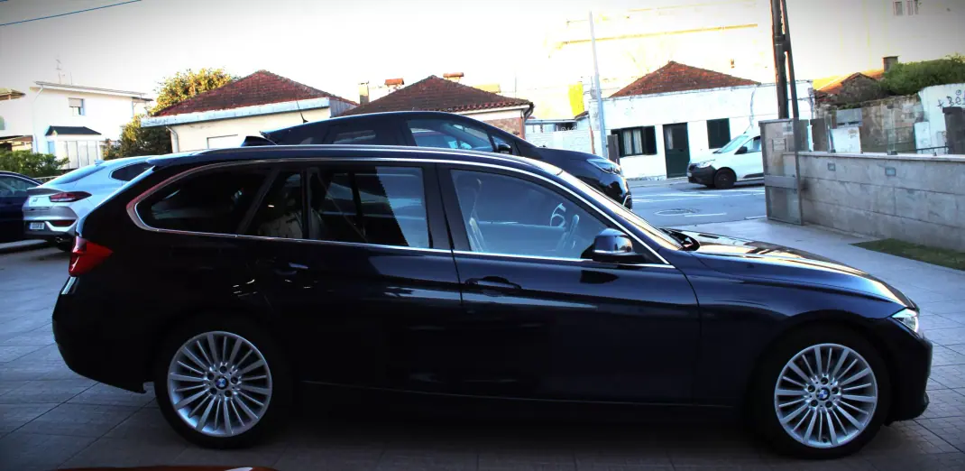 BMW 335 2013 - 21990 EUR, 195000 km - AUTO.MOTO.pt - 195000km - foto 5 de 45