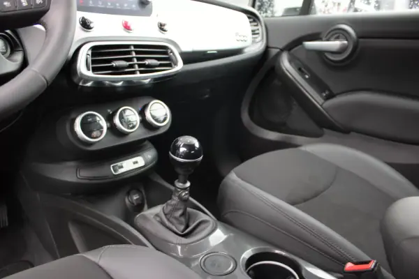 Fiat 500X 2021 - 16400 EUR, 7450 km - 7450km - foto 12 de 38
