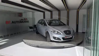 SEAT Leon 2011 - 8900 EUR, 188295 km - AUTO.MOTO.pt - 188295km - foto 5 de 52