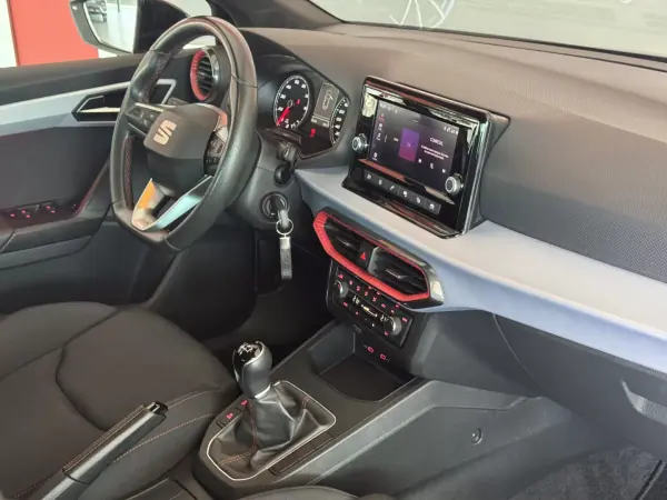 SEAT Ibiza 2022 - 16990 EUR, 50760 km - AUTO.MOTO.pt - 50760km - foto 15 de 20
