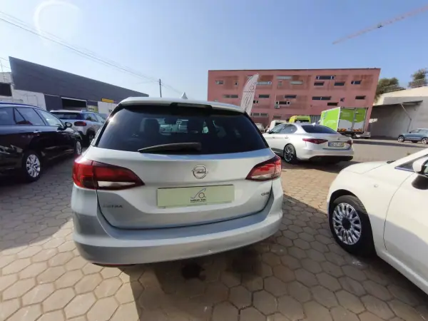 Opel Astra Sports Tourer 2016 - 9900 EUR, 204000 km - 204000km - foto 3 de 18