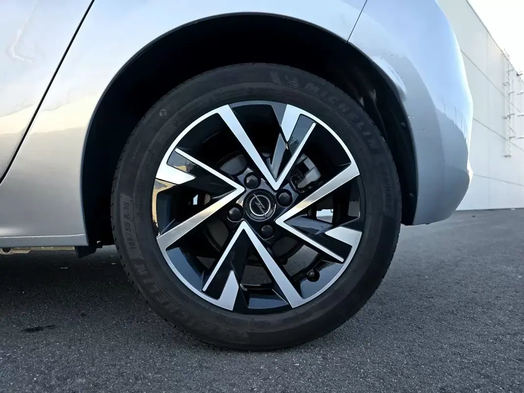 Opel Corsa 2024 - 18590 EUR, 38000 km - AUTO.MOTO.pt - 38000km - foto 10 de 34