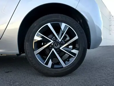 Opel Corsa 2024 - 18590 EUR, 38000 km - AUTO.MOTO.pt - 38000km - foto 10 de 34