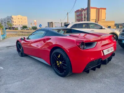 Ferrari 488 2017 - 299750 EUR, 26250 km - AUTO.MOTO.pt - 26250km - foto 11 de 26