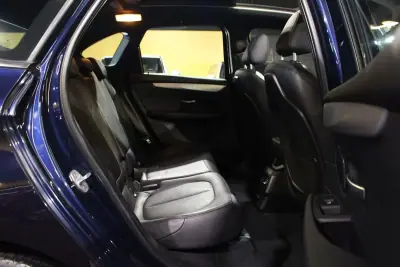 BMW 218 Active Tourer 2015 - 18250 EUR, 66000 km - AUTO.MOTO.pt - 66000km - foto 18 de 30