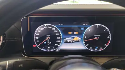 Mercedes-Benz CLS 400 2019 - 44500 EUR, 165703 km - AUTO.MOTO.pt - 165703km - foto 50 de 73