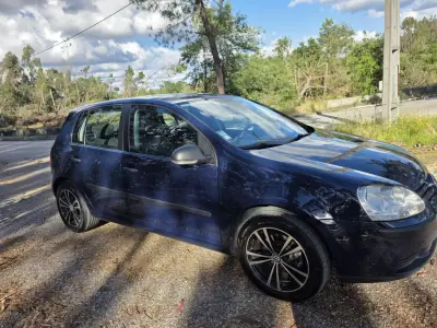 Volkswagen Golf 2007 - 7750 EUR, 296000 km - AUTO.MOTO.pt - 296000km - foto 8 de 13
