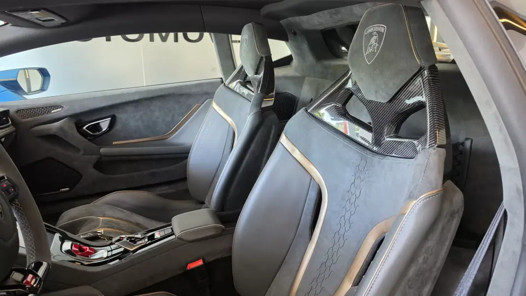 Lamborghini Huracán 2024 - 397500 EUR, 11996 km - AUTO.MOTO.pt - 11996km - foto 43 de 79