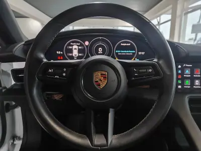 Porsche Taycan Cross Turismo 2022 - 65750 EUR, 55800 km - AUTO.MOTO.pt - 55800km - foto 31 de 40