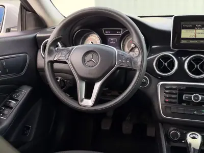 Mercedes-Benz CLA 200 2014 - 14500 EUR, 257000 km - 257000km - foto 7 de 14