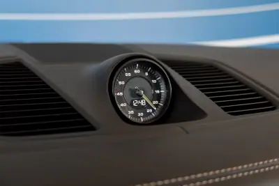 Porsche Cayenne Coupé 2021 - 120000 EUR, 93815 km - AUTO.MOTO.pt - 93815km - foto 16 de 22