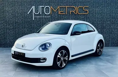 Volkswagen New Beetle 2012 - 10900 EUR, 229000 km - AUTO.MOTO.pt - 229000km - foto 1 de 14