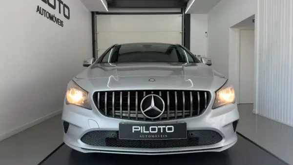Mercedes-Benz CLA 180 2016 - 16990 EUR, 142457 km - AUTO.MOTO.pt - 142457km - foto 2 de 26