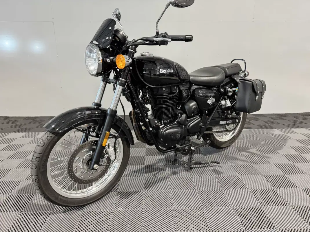 Benelli Imperiale 400 2023 - 3750 EUR, 6290 km - 6290km - foto 7 de 21