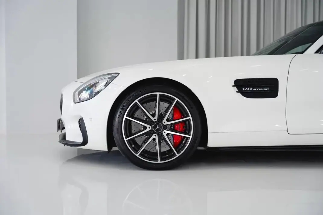 Mercedes-Benz AMG GT 2015 - 99950 EUR, 46786 km - 46786km - foto 11 de 59