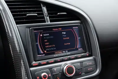 Audi R8 Coupé 2007 - 74950 EUR, 65000 km - AUTO.MOTO.pt - 65000km - foto 27 de 35