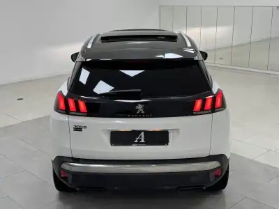 Peugeot 3008 2019 - 18990 EUR, 130000 km - AUTO.MOTO.pt - 130000km - foto 6 de 30