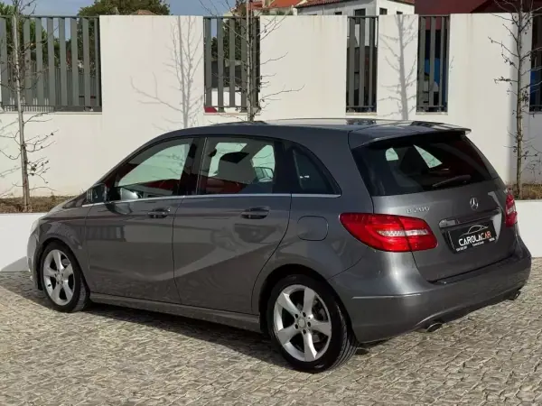 Mercedes-Benz B 200 2013 - 10950 EUR, 210000 km - 210000km - foto 5 de 26