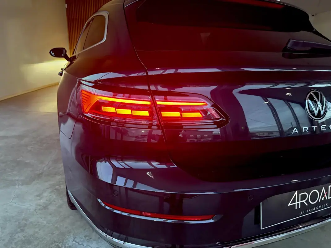 Volkswagen Arteon Shooting Brake 2021 - 23500 EUR, 168600 km - AUTO.MOTO.pt - 168600km - foto 123 de 144