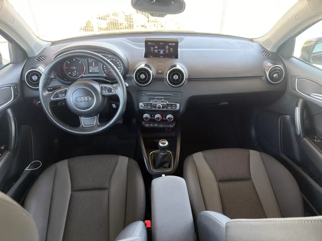 Audi A1 Sportback 2018 - 15990 EUR, 146169 km - AUTO.MOTO.pt - 146169km - foto 17 de 23