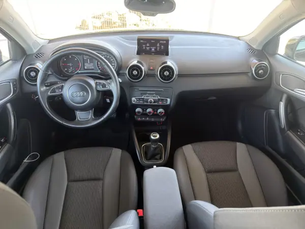 Audi A1 Sportback 2018 - 15990 EUR, 146169 km - AUTO.MOTO.pt - 146169km - foto 17 de 23