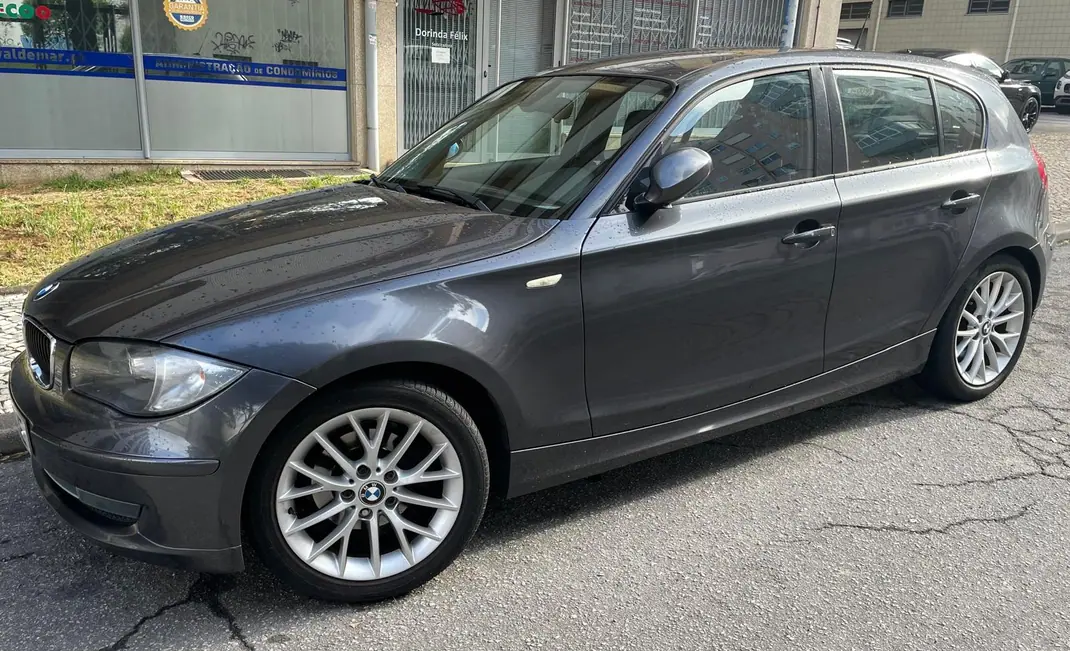 BMW 118 2007 - 5950 EUR, 305000 km - AUTO.MOTO.pt - 305000km - foto 1 de 5
