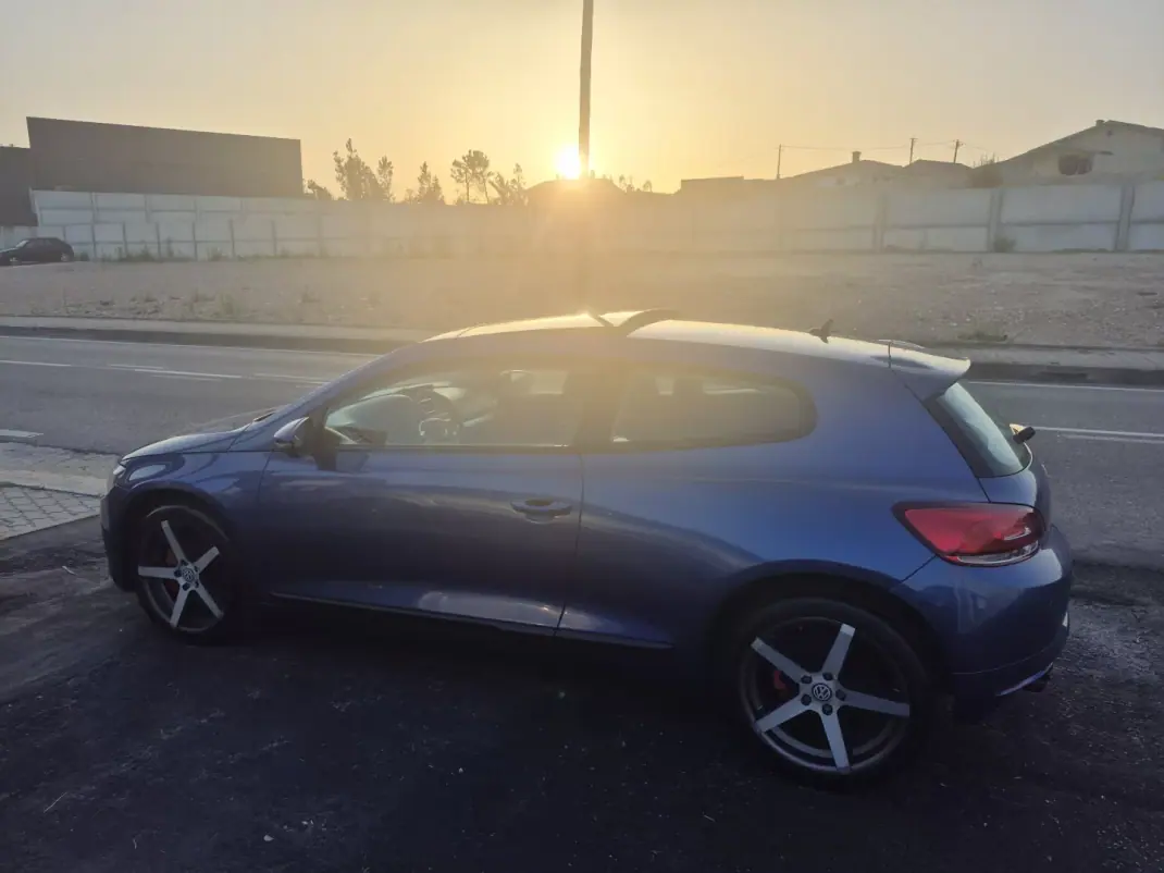 Volkswagen Scirocco 2010 - 10900 EUR, 165500 km - 165500km - foto 7 de 32