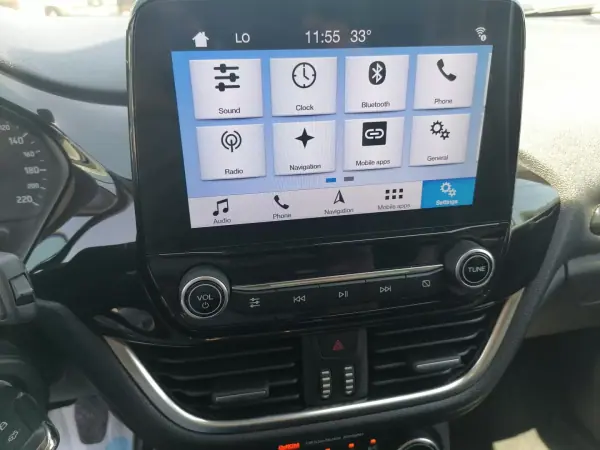 Ford Fiesta 2017 - 13000 EUR, 94020 km - AUTO.MOTO.pt - 94020km - foto 4 de 18