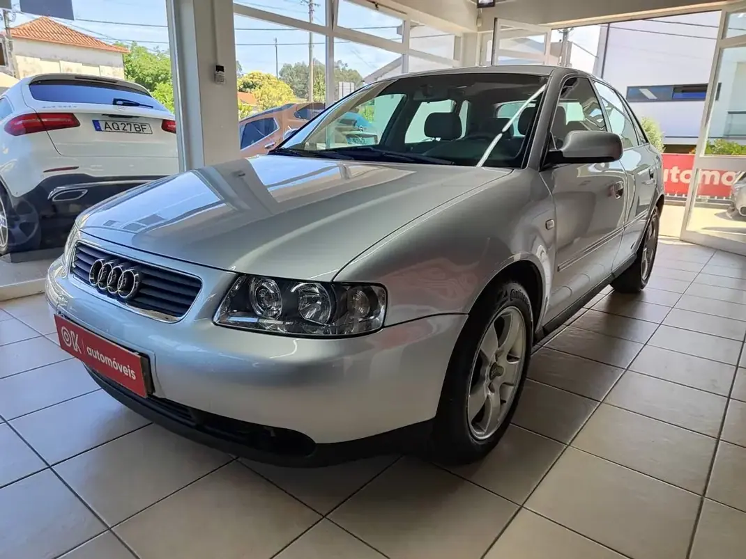 Audi A3 2002 - 5250 EUR, 330000 km - AUTO.MOTO.pt - 330000km - foto 6 de 32