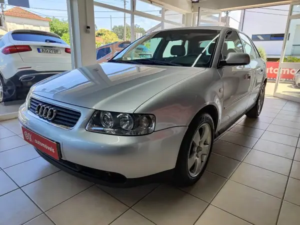 Audi A3 2002 - 5250 EUR, 330000 km - AUTO.MOTO.pt - 330000km - foto 6 de 32