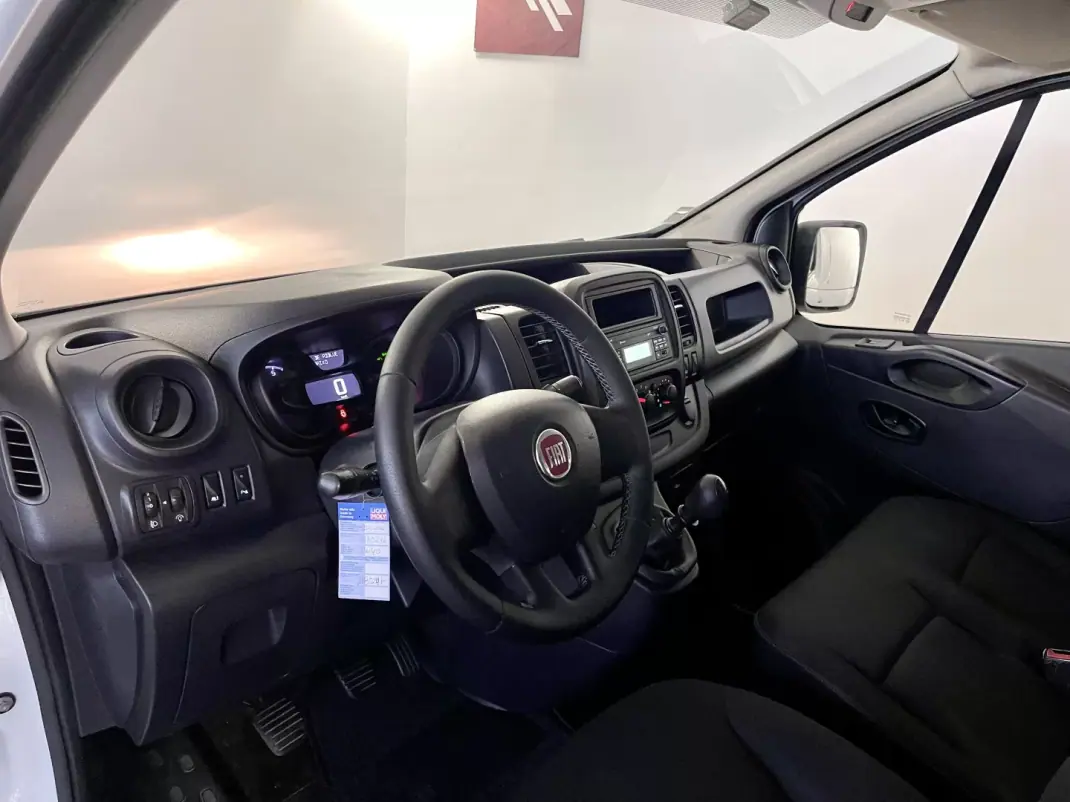 Fiat Talento 2016 - 18500 EUR, 188000 km - AUTO.MOTO.pt - 188000km - foto 15 de 21