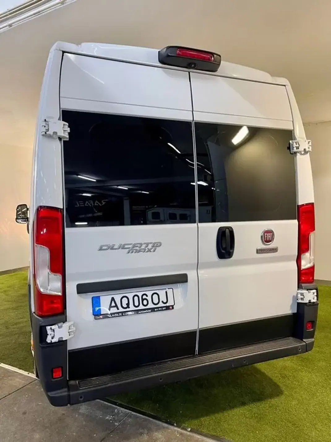 Fiat Ducato 2022 - 32500 EUR, 94000 km - AUTO.MOTO.pt - 94000km - foto 10 de 33