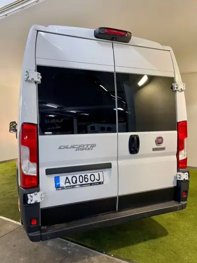 Fiat Ducato 2022 - 32500 EUR, 94000 km - AUTO.MOTO.pt - 94000km - foto 10 de 33