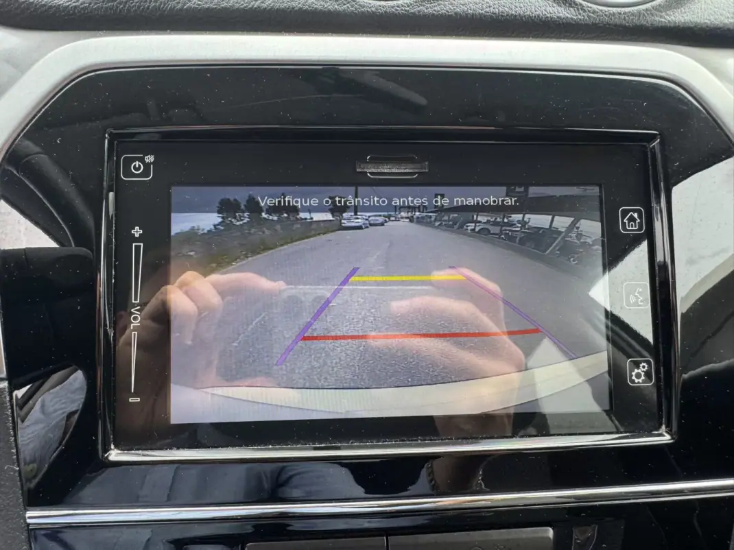 Suzuki Vitara 2019 - 15990 EUR, 77000 km - AUTO.MOTO.pt - 77000km - foto 26 de 32