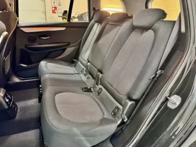 BMW 218 Gran Tourer 2018 - 14750 EUR, 148000 km - AUTO.MOTO.pt - 148000km - foto 43 de 54