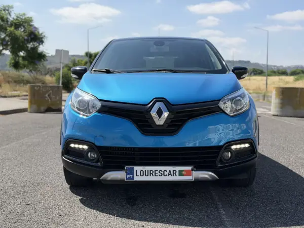 Renault Captur 2017 - 12995 EUR, 103000 km - AUTO.MOTO.pt - 103000km - foto 7 de 38
