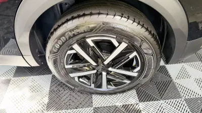 Peugeot 2008 2025 - 22500 EUR, 3357 km - AUTO.MOTO.pt - 3357km - foto 6 de 20