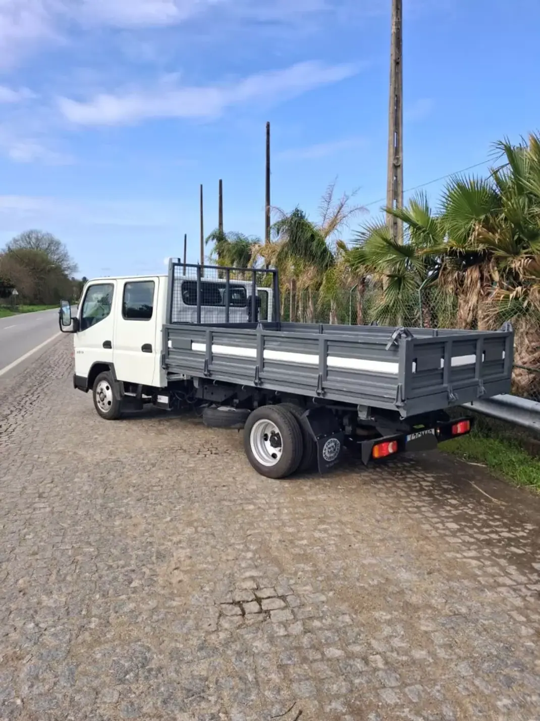 Mitsubishi 2006 - 18750 EUR, 189000 km - AUTO.MOTO.pt - 189000km - foto 6 de 12
