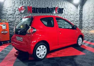 Toyota Aygo 2009 - 4990 EUR, 101120 km - AUTO.MOTO.pt - 101120km - foto 10 de 21