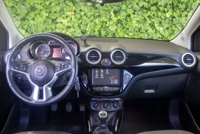 Opel Adam 2017 - 11900 EUR, 89000 km - AUTO.MOTO.pt - 89000km - foto 15 de 16